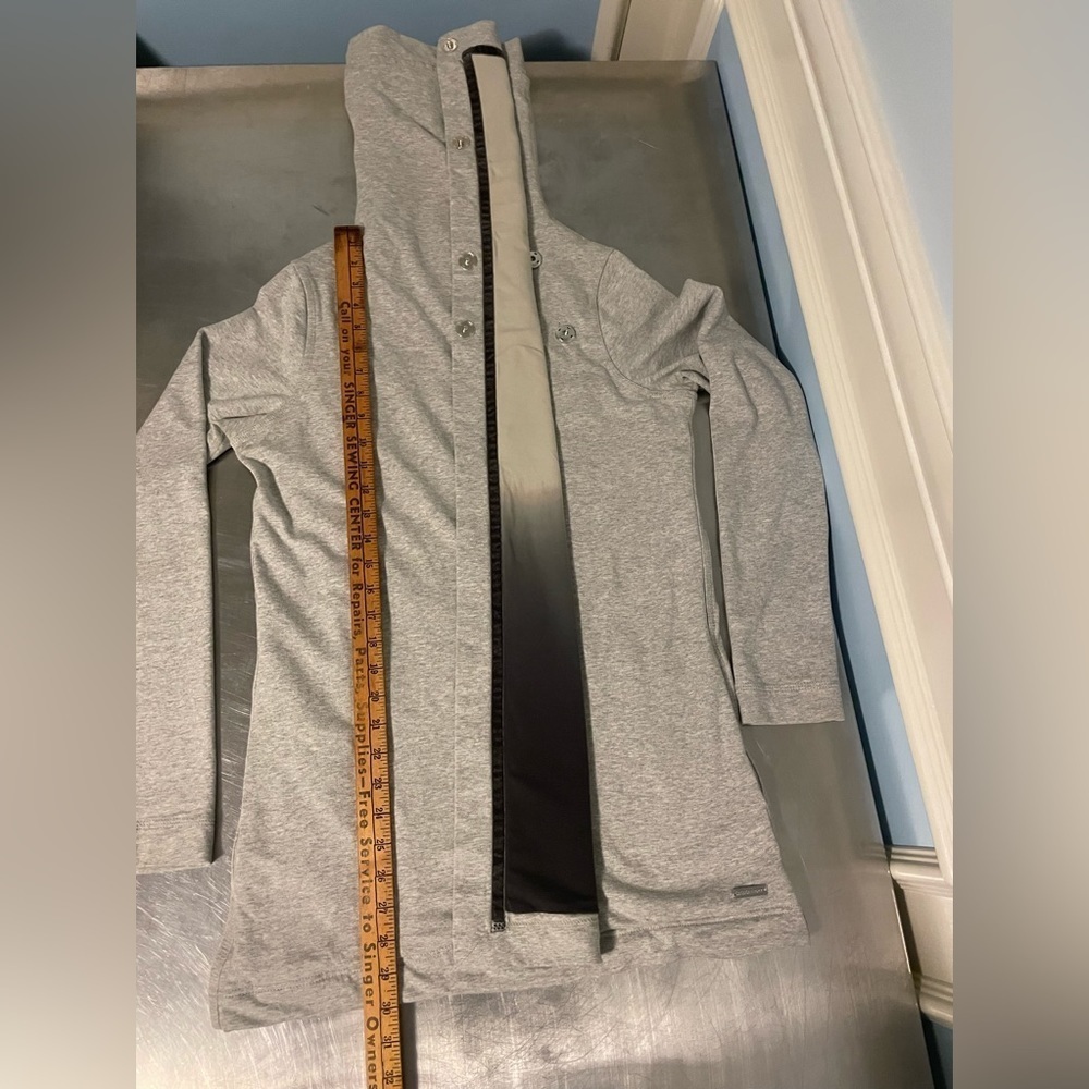 Lululemon - Savasana Wrap - US8 - Picture 8 of 15